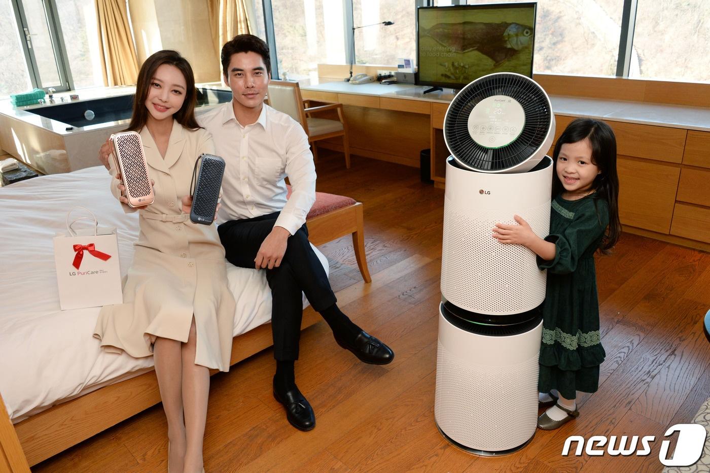 서울 남산 '반얀트리 클럽 앤 스파 서울'에 설치되는 LG전자 퓨리케어 360&deg; 공기청정기.(LG전자 제공) ⓒ 뉴스1