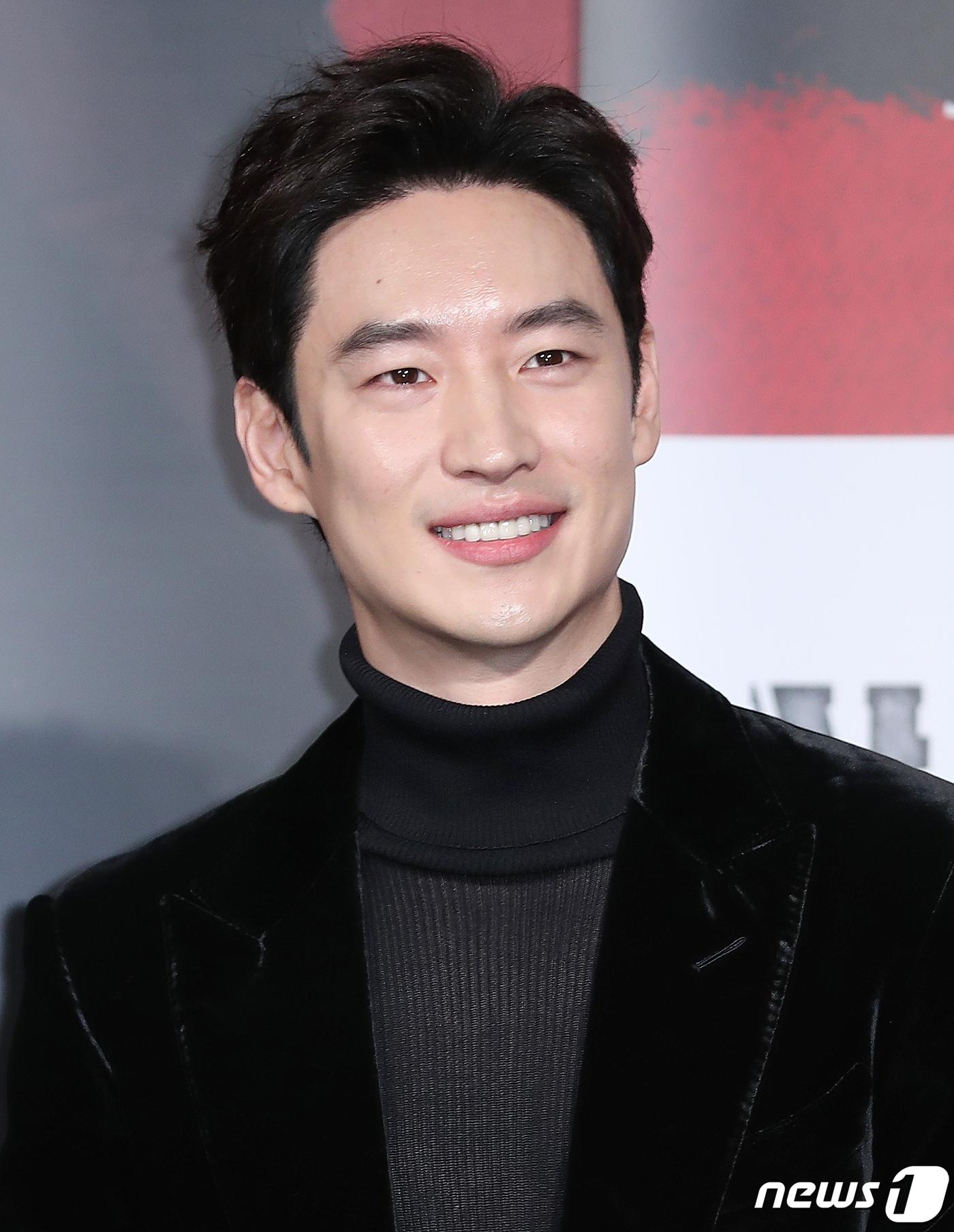 본문 이미지 - 배우 이제훈 ⓒ News1 김진환 기자