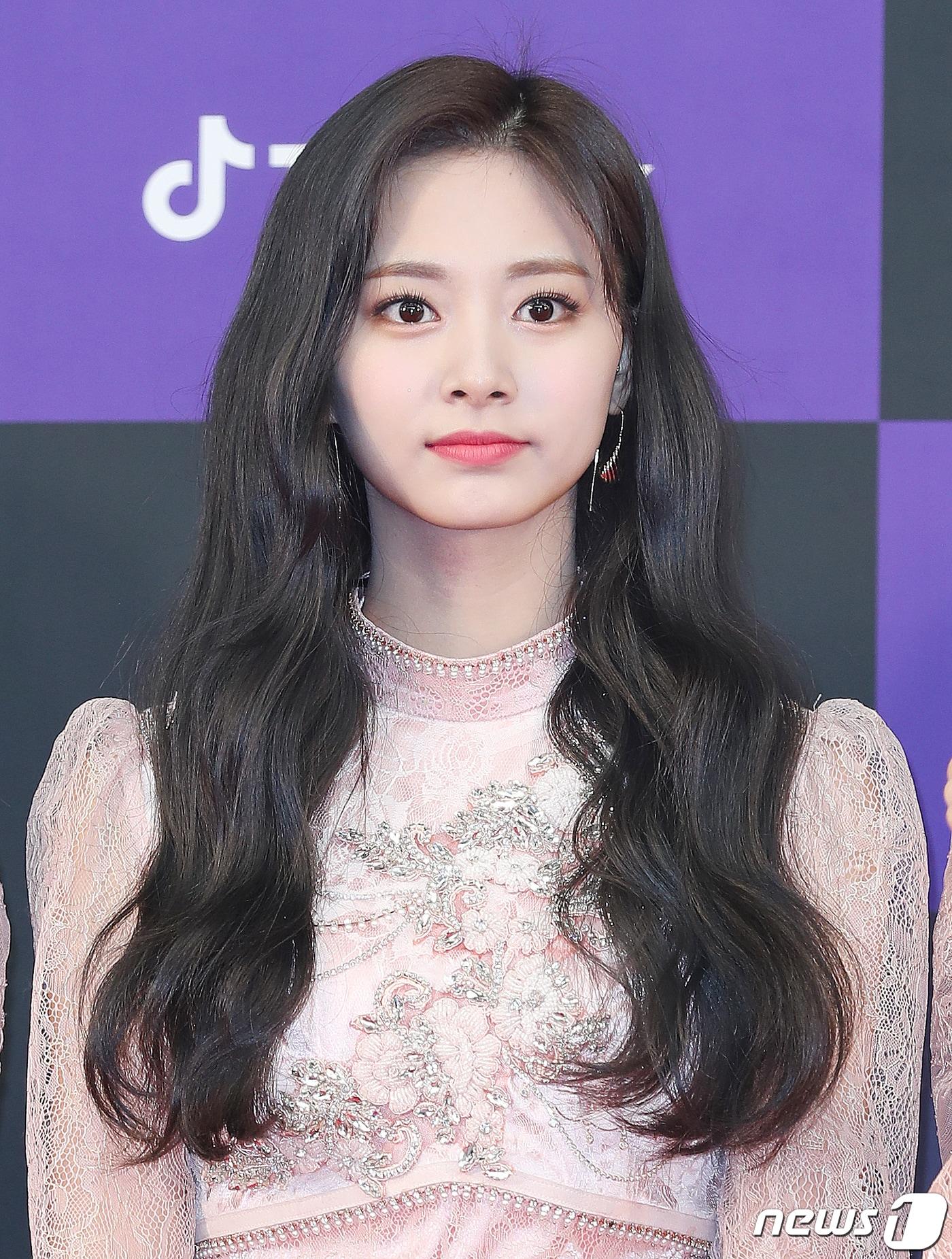트와이스 쯔위, 고향 대만에서 자가격리 중…코로나19 여파 - 뉴스1