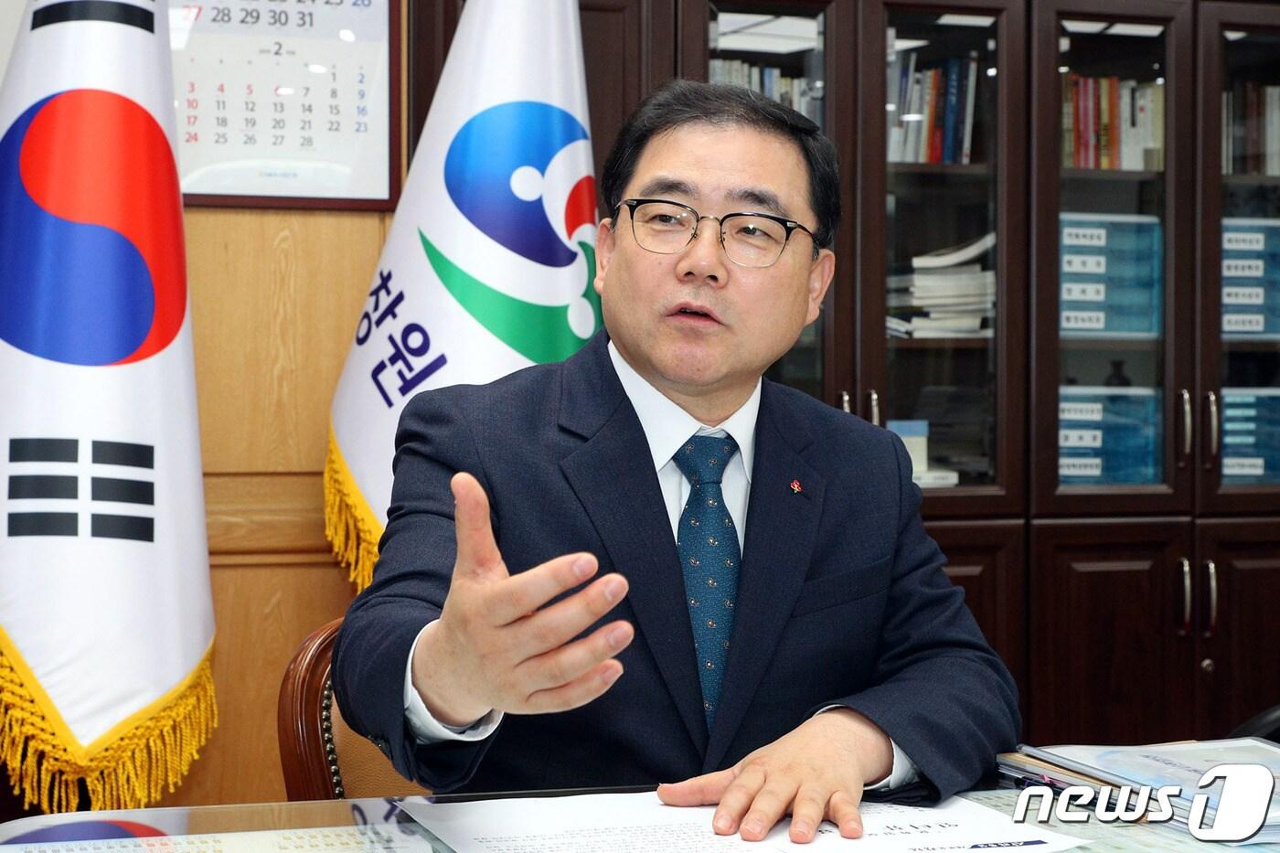 본문 이미지 - 허성무 창원시장 인터뷰 모습. 2020.1.9 /ⓒ 뉴스1