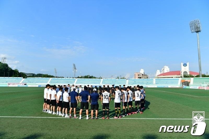 본문 이미지 - 중학교 때 축구를 하던 학생선수가 프로까지 진출하는 비율은 K1리그 5.8%, K2리그 4.4%에 불과하다는 조사가 나왔다. (대한축구협회 제공) ⓒ 뉴스1