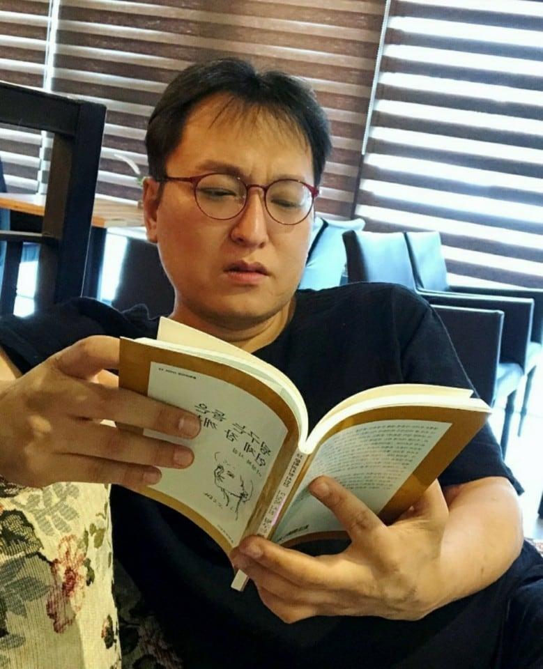 본문 이미지 - 박진성 시인.(본인 제공)ⓒ 뉴스1