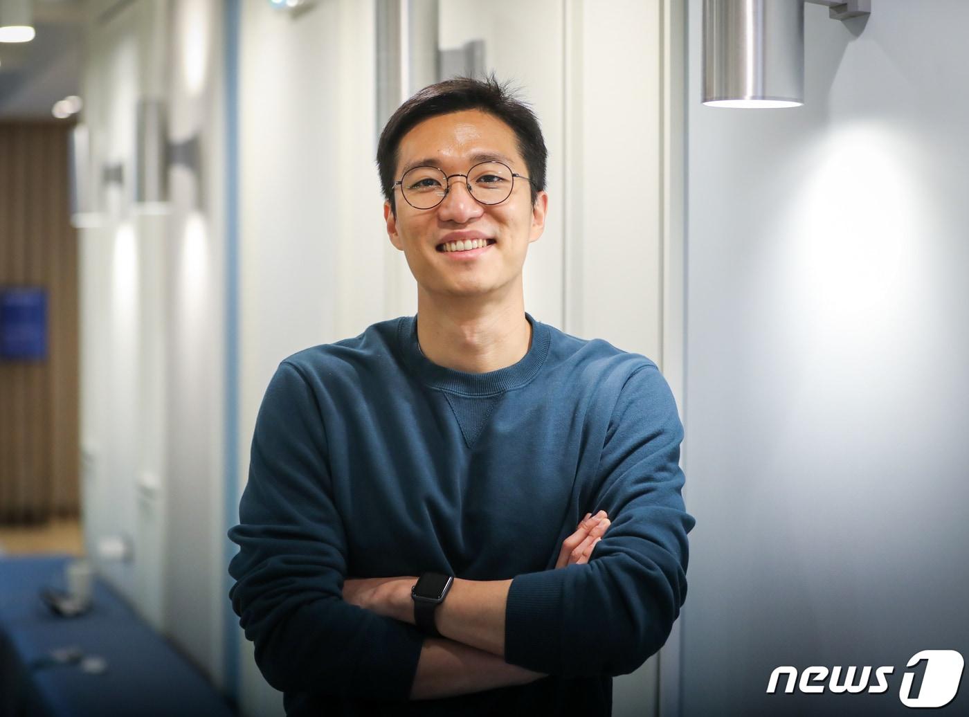 본문 이미지 - 이범규 팀스파르타 대표가 19일 서울 강남구 스파크플러스 강남3호점에서 인터뷰를 하기 앞서 포즈를 취하고 있다. 2020.10.19/뉴스1 ⓒ News1 허경 기자