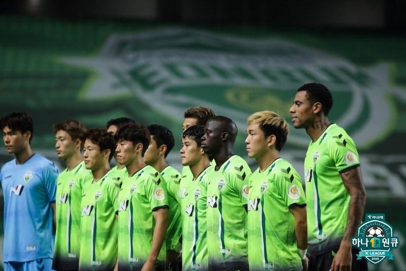 본문 이미지 - 결국 '어우전'일까. 기운이 전북현대 쪽으로 향하는 분위기다. (한국프로축구연맹 제공) ⓒ 뉴스1