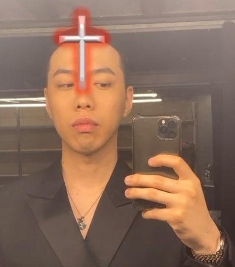 본문 이미지 - 래퍼 비와이 인스타그램 갈무리 ⓒ 뉴스1