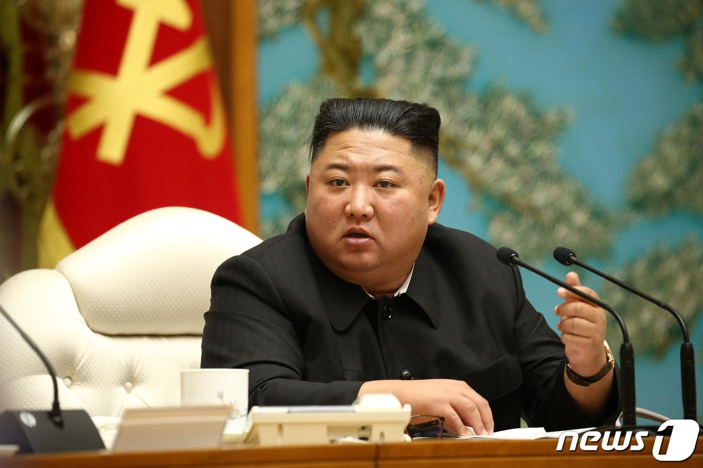 본문 이미지 - (평양 노동신문=뉴스1) = 김정은 북한 국무위원장. [국내에서만 사용가능. 재배포 금지. DB 금지. For Use Only in the Republic of Korea. Redistribution Prohibited] rodongphoto@news1.kr