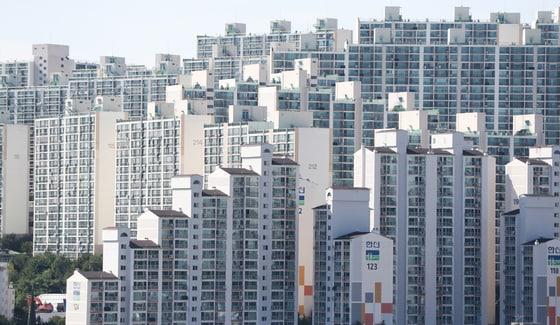 본문 이미지 - 서울 강북의 한 아파트 단지. 2020.10.6/뉴스1 ⓒ News1 허경 기자