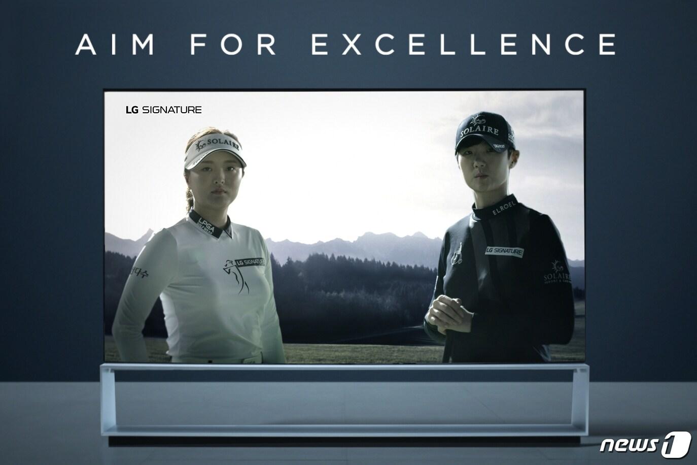 본문 이미지 - LG전자가 고진영(왼쪽), 박성현 선수와 함께 제작한 '마스터 스토리' 디지털 캠페인 영상의 갈무리(LG전자 제공)2020.10.07/뉴스1 ⓒ 뉴스1