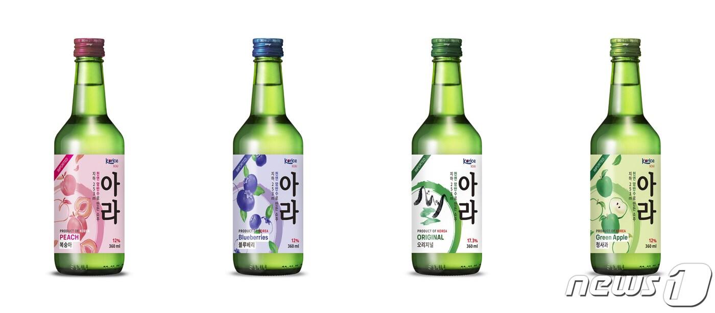보해양조가 베트남에 수출하는 '아라소주'. 동남아시아지역 소비자들의 입맛에 맞춘 수출전용 제품으로 오리지널을 비롯해 블루베리, 복숭아, 청사과 맛 , 4가지가 있다.(보해양조 제공)2020.11.18/뉴스1 ⓒ News1