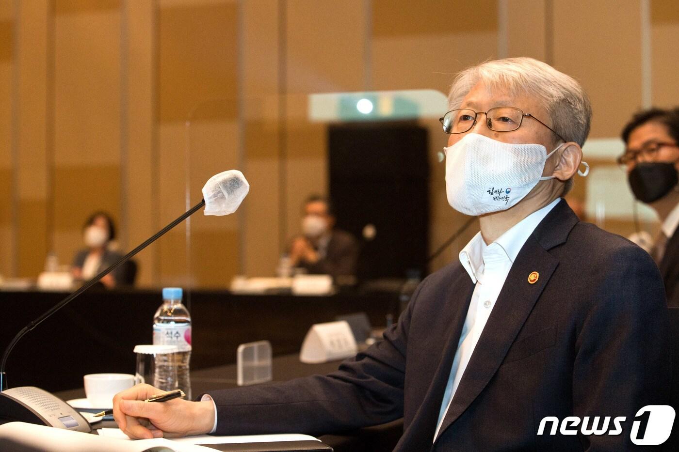 소프트웨어산업 지원 및 투자확대와 불합리한 소프트웨어사업 환경을 개선하기 위한 시행령이 오는 10일부터 시행된다. 최기영 과학기술정보통신부 장관 &#40;과학기술정보통신부 제공&#41; 2020.11.20/뉴스1