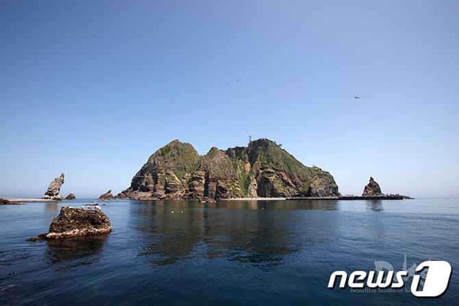 본문 이미지 - 외교부가 공개한 독도 사진. (외교부 제공) 2020.11.23/뉴스1