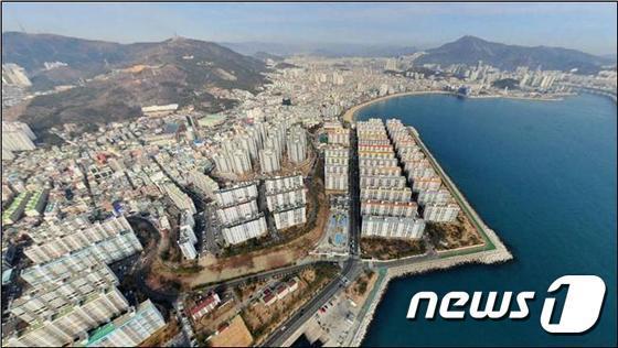 본문 이미지 - 부산 수영구 남천동 삼익비치 일대 전경.(뉴스1 자료사진)ⓒ 뉴스1