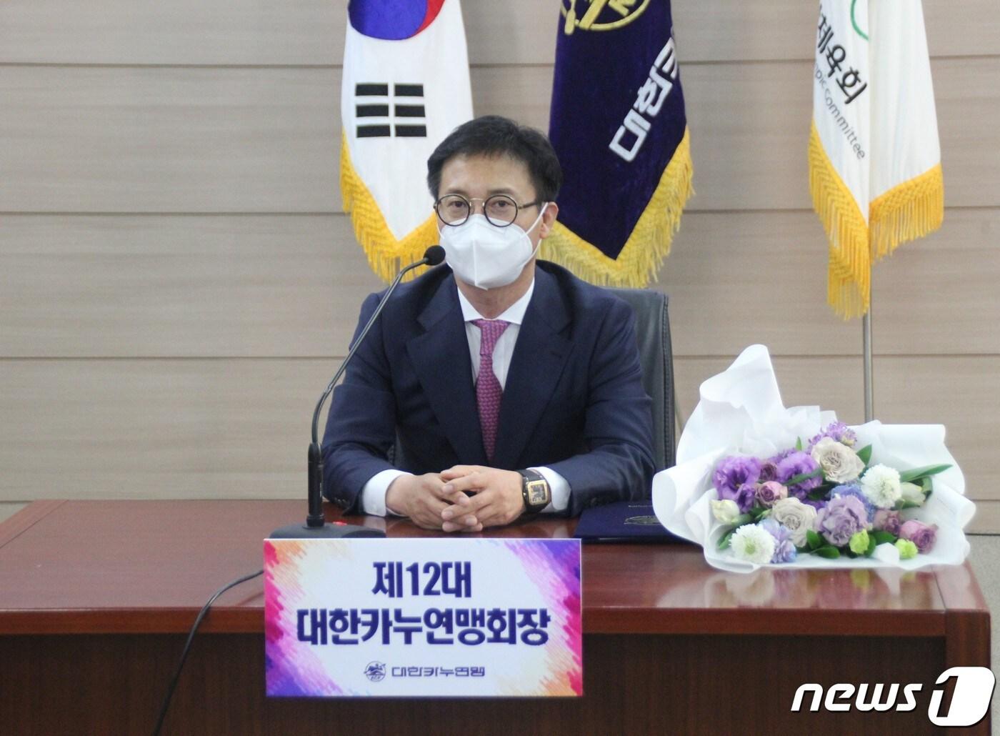 본문 이미지 - 정구천 ㈜하이텍이피씨 대표이사가 제12대 대한카누연맹 회장으로 당선됐다. (대한카누연맹 제공) ⓒ 뉴스1