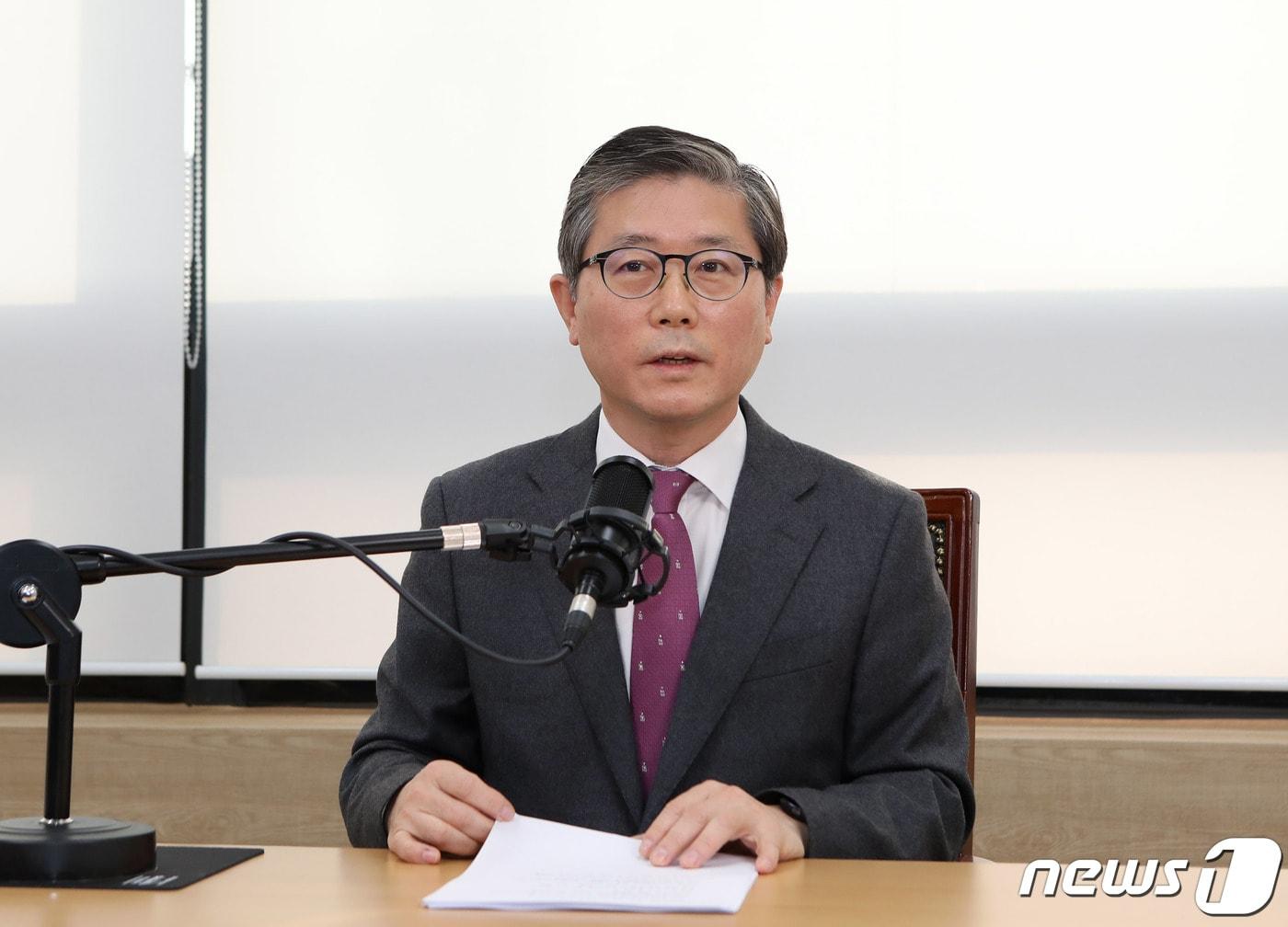 본문 이미지 - 변창흠 국토교통부 장관 후보자가 18일 열린 국토부 기자단 온라인 기자간담회에서 발언하고 있다.(국토교통부 제공)ⓒ 뉴스1