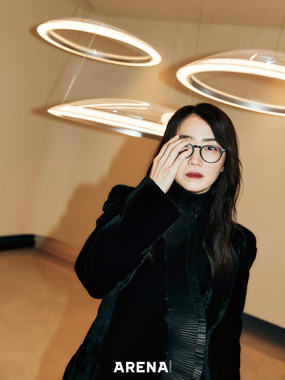 본문 이미지 - 김은희 작가/ 아레나 제공 ⓒ 뉴스1