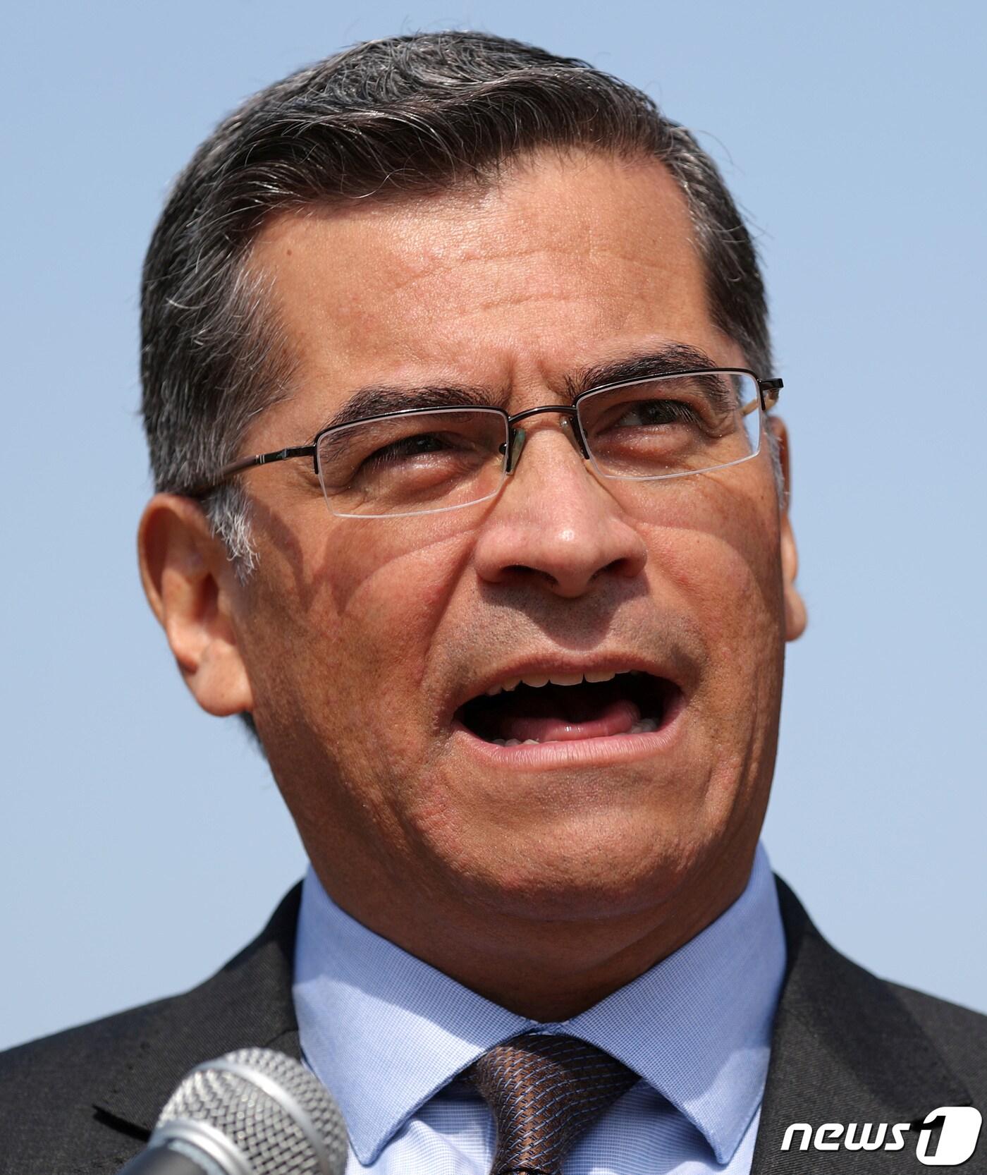 본문 이미지 - 하비어 베세라 캘리포니아주 법무장관. ⓒ 로이터=뉴스1