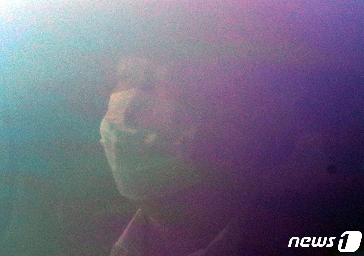 윤석열 검찰총장이 8일 서울 서초구 대검찰청으로 출근하고 있다. 2020.12.8/뉴스1 ⓒ News1 이성철 기자