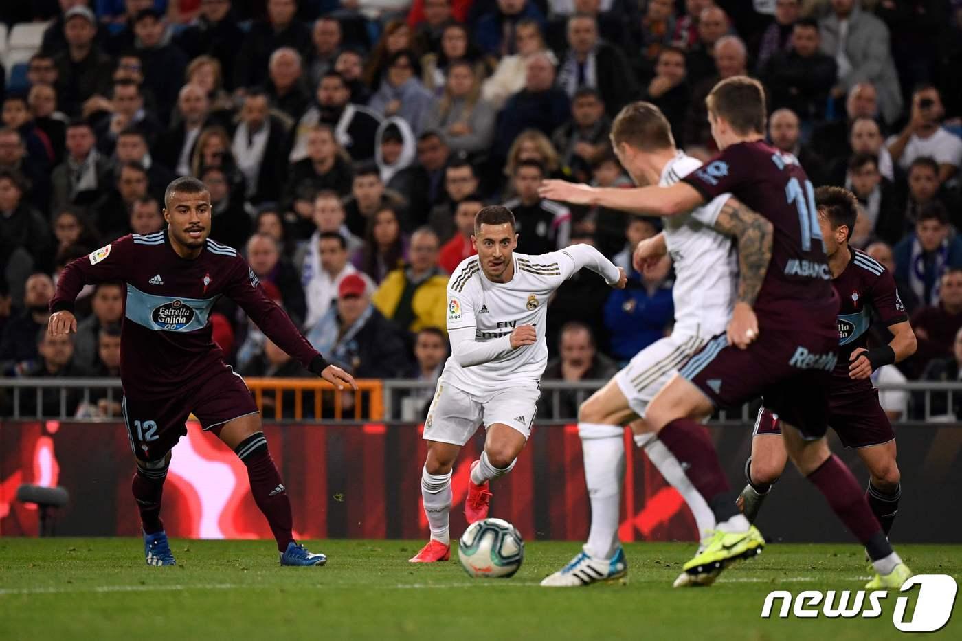 에당 아자르의 돌파 장면. ⓒ AFP=뉴스1