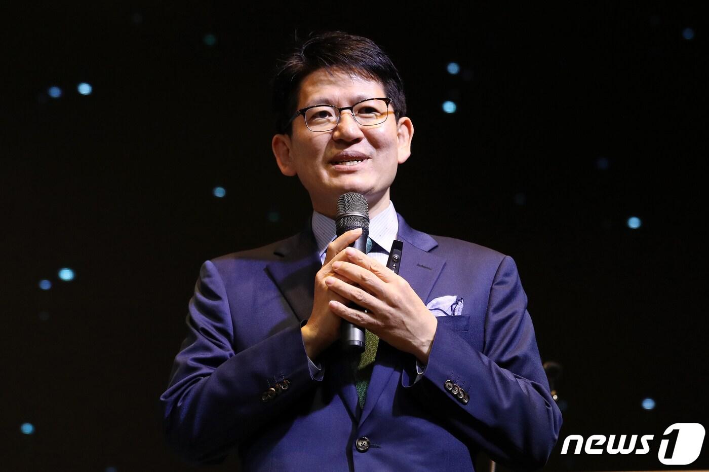 행동주의 약발 쎄네