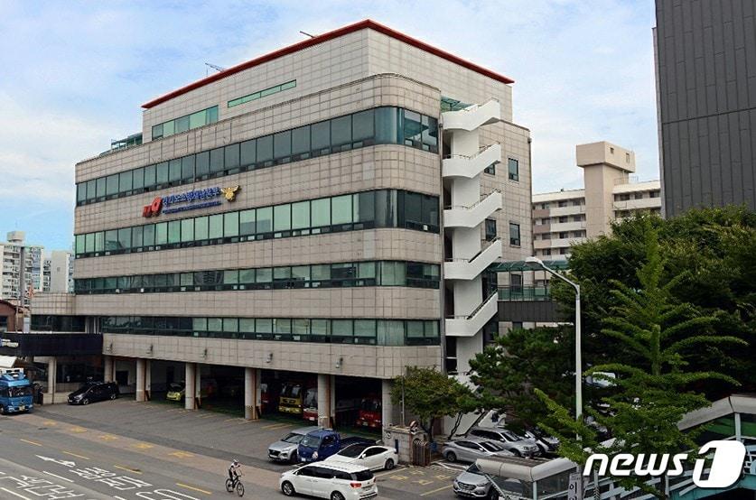 본문 이미지 - 경기도 소방재난본부는 다음달 5일까지 도내 판매시설과 숙박시설, 터미널, 요양병원 등 6228곳을 대상으로 추석 연휴 화재안전대책을 실시한다고(경기도소방재난본부 제공)ⓒ 뉴스1