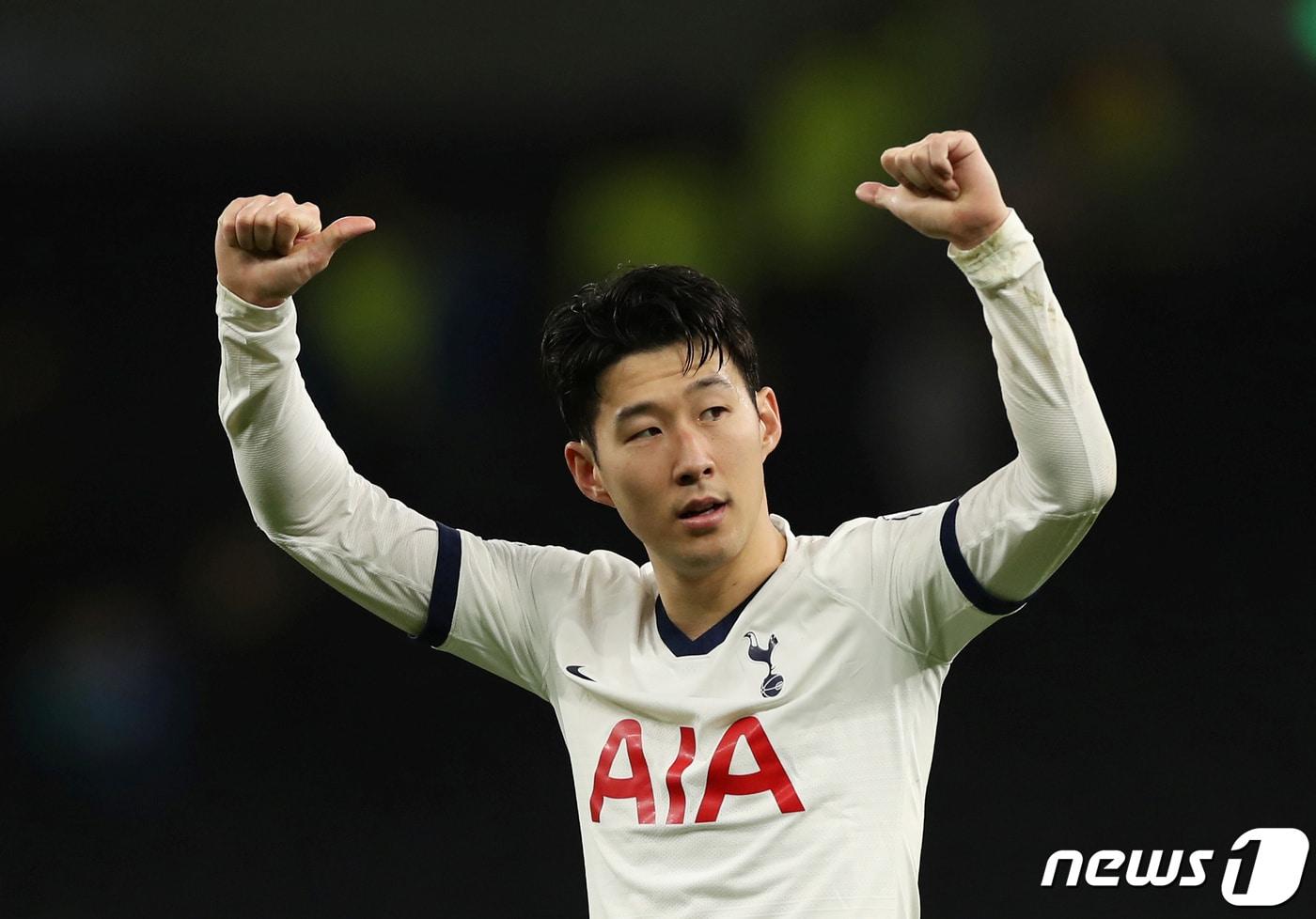 국내로 귀국한 손흥민이 기초 군사훈련을 받을 것으로 보인다. ⓒ 로이터=뉴스1 ⓒ News1 신웅수 기자