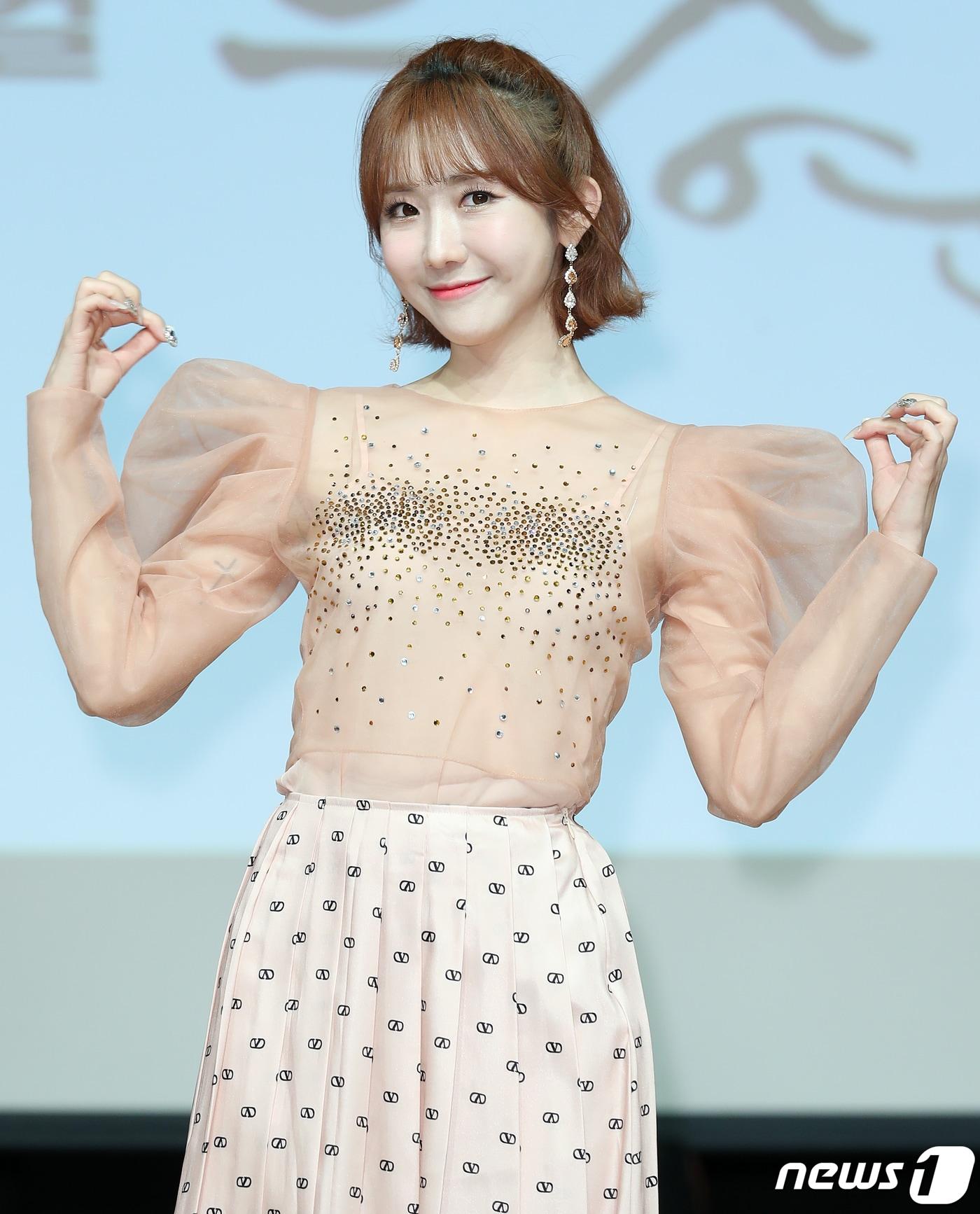 본문 이미지 - 트로트 가수 하유비 ⓒ News1 김진환 기자