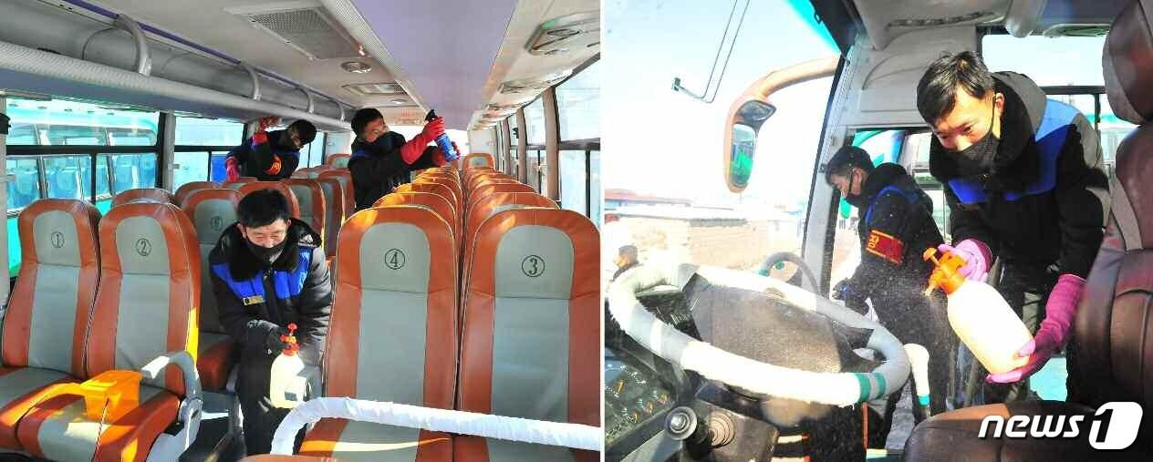 본문 이미지 - (평양 노동신문=뉴스1) = 북한 노동당 기관지 노동신문은 10일 "신형 코로나비루스(바이러스) 감염증을 철저히 막자＂면서 관련 사진을 게재했다. 사진은 함경북도 먼거리여객자동차 사업소에서 방역을 벌이고 있는 모습. [국내에서만 사용가능. 재배포 금지. DB 금지. For Use Only in the Republic of Korea. Redistribution Prohibited] rodongphoto@news1.kr