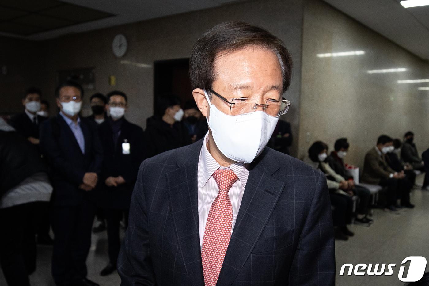 본문 이미지 - 미래통합당 공천관리위원장 직무대행을 맡은 이석연 공천관리위원회 부위원장. 2020.3.14/뉴스1 ⓒ News1 유승관 기자