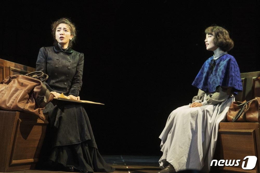 본문 이미지 - 뮤지컬 마리 퀴리 공연장면(제공 라이브)ⓒ 뉴스1