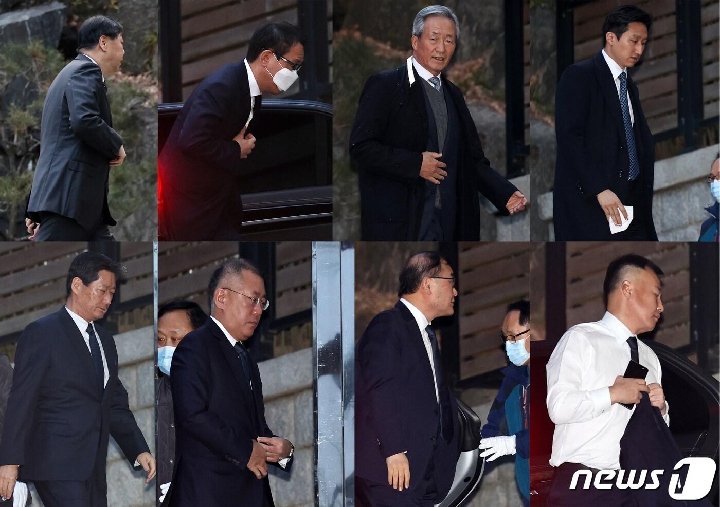 고(故) 정주영 현대그룹 명예회장 19주기 추모제사가 열린  서울 종로구 청운동  정 명예회장 옛 자택에 정몽준 아산재단 이사장 등이 들어서고 있다. 왼쪽 위부터 정몽일 현대기업금융 대표이사, 정몽혁 현대종합상사 회장, 정 이사장, 정기선 현대중공업 부사장, 정몽윤 현대해상화재보험 회장, 정의선 현대자동차그룹 수석부회장, 정몽원 한라그룹 회장, 정일선 현대비앤지스틸 사장. 2020.3.20/뉴스1 ⓒ News1 이승배 기자