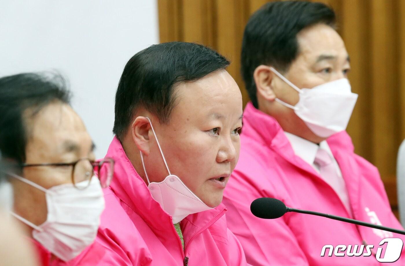 본문 이미지 - 김재원 미래통합당 정책위의장 2020.3.3/뉴스1 ⓒ News1 김명섭 기자