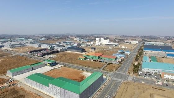 본문 이미지 - 전북 김제시와 LH는 지평선산업단지 내에 중소기업 근로자 전용주택 120세대를 건립한다. 사진은 김제지평선산업단지. ⓒ 뉴스1