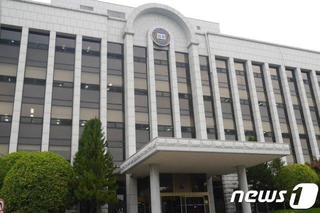 본문 이미지 - 창원지방법원 전경. ⓒ 뉴스1 DB