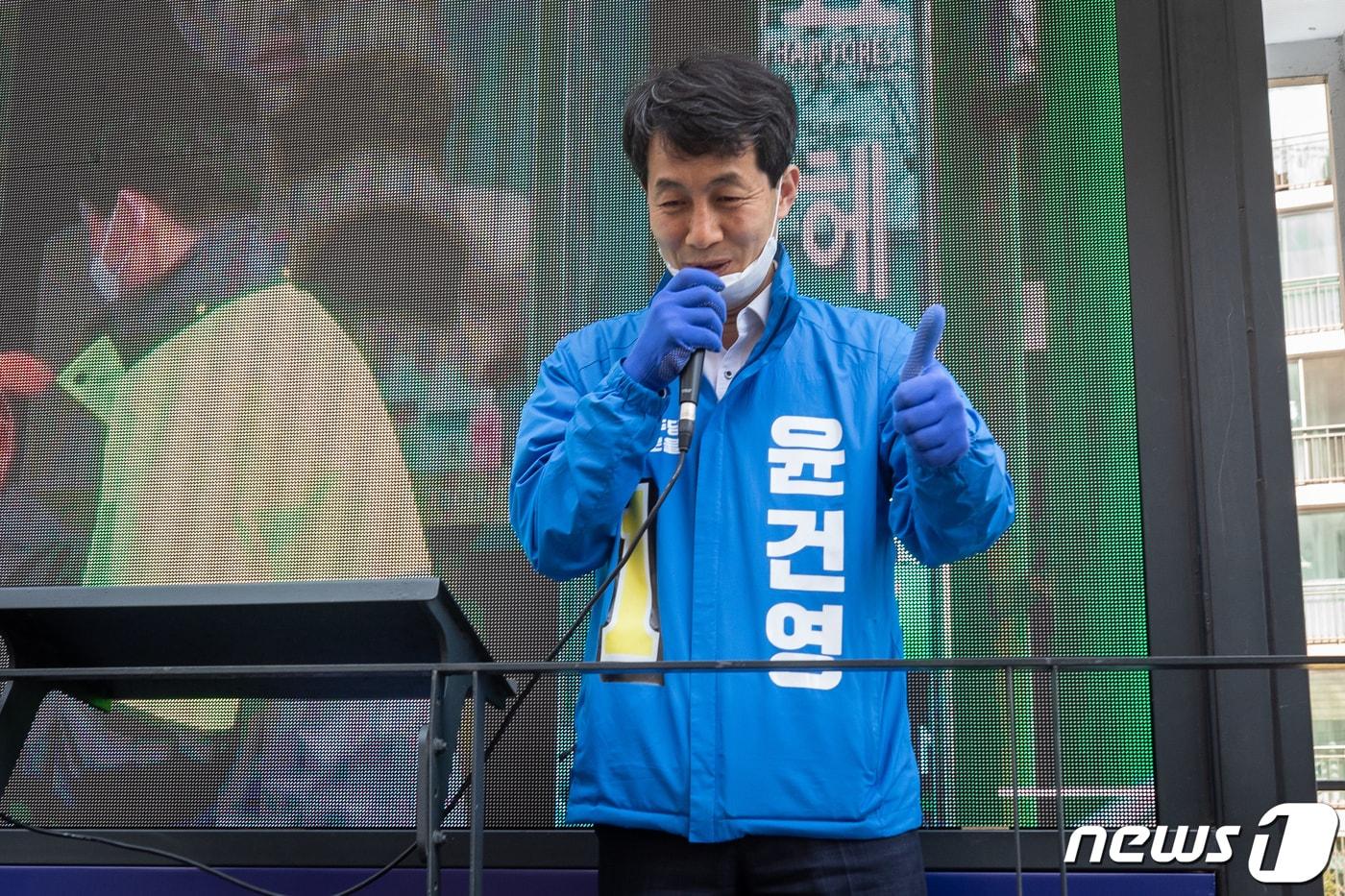 본문 이미지 - 윤건영 더불어민주당 서울 구로구을 당선인. 2020.4.14/뉴스1 ⓒ News1 유승관 기자