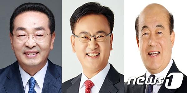 본문 이미지 - 4·15 총선 강원 홍천·횡성·영월·평창 선거구 더불어민주당 원경환 후보(왼쪽부터), 미래통합당 유상범 후보, 무소속 조일현 후보. ⓒ News1 