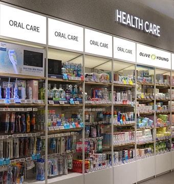 본문 이미지 - 올리브영 명동 플래그십 스토어의 구강용품 존.ⓒ 뉴스1