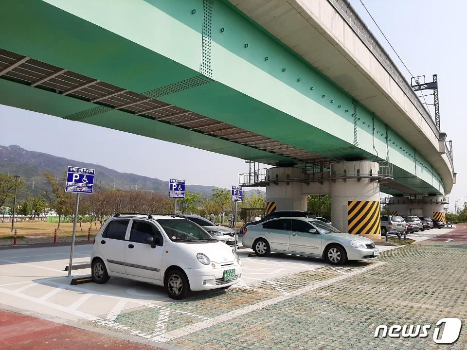 본문 이미지 - 지난 2일 준공된 양산 증산역 공영주차장. ⓒ 뉴스1