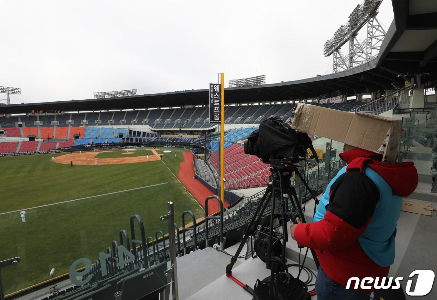 본문 이미지 - 해외 언론들이 프로야구 개막에 큰 관심을 내보이고 있다.  뉴스1 ⓒ News1 신웅수 기자