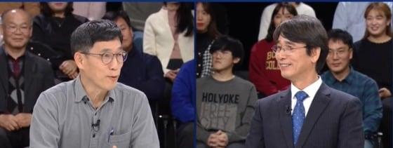 본문 이미지 - 정의당 창당에 힘을 보태는 등 한 때 정치적 동지였던 진중권 전 동양대 교수와 유시민 노무현재단 이사장. ⓒ 뉴스1