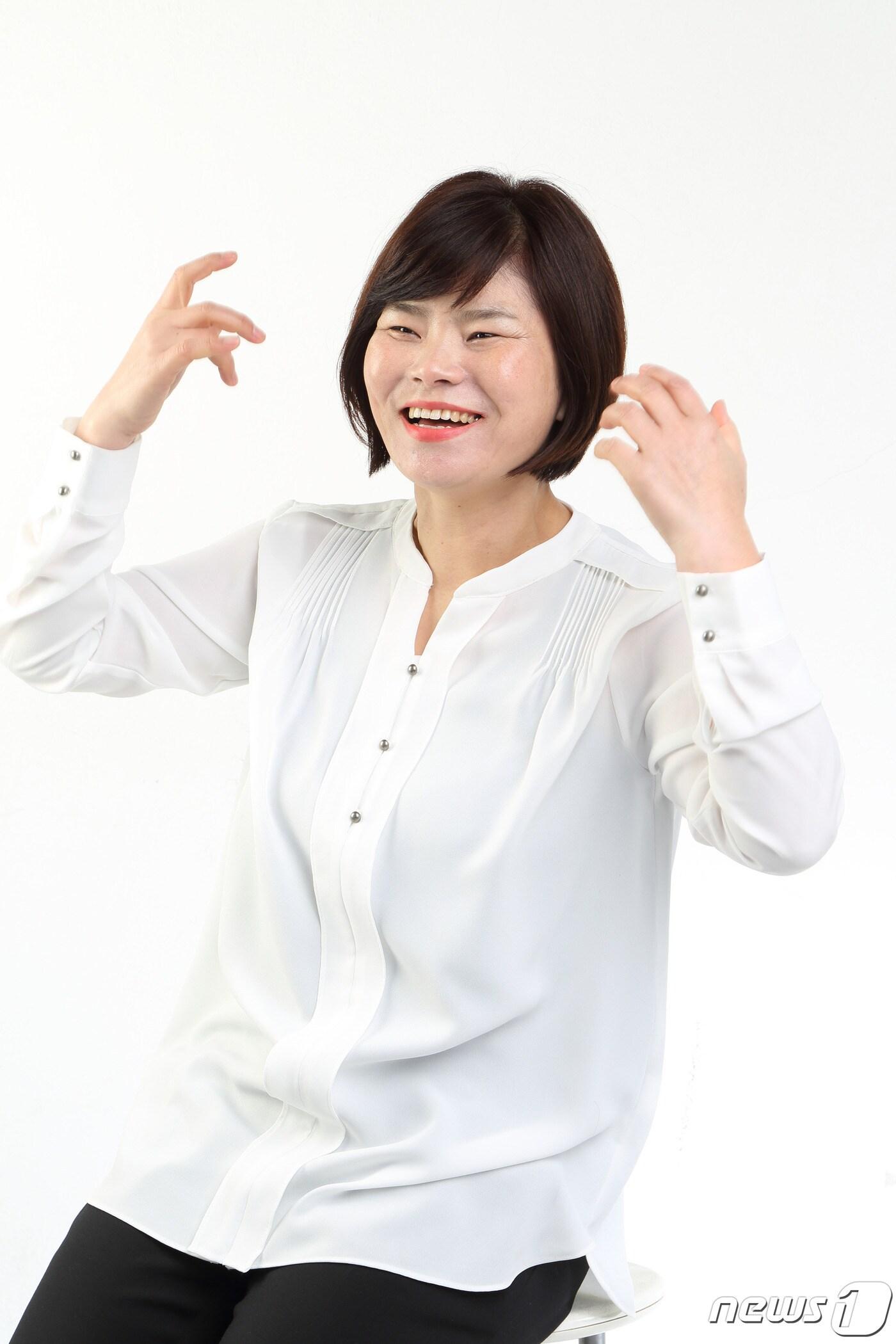 본문 이미지 - 배주임 정의당 김해을 후보가 <뉴스1>과의 인터뷰에서 "녹색 친환경 도시 김해를 만들겠다"고 밝히고 있다. ⓒ 뉴스1
