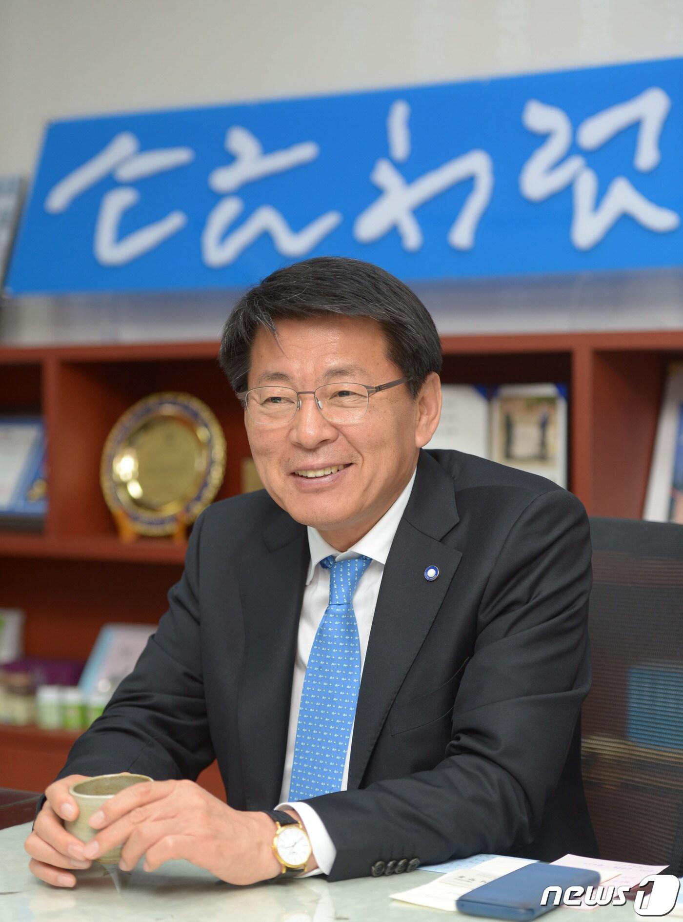 본문 이미지 - 전남 영암·무안·신안 지역구의 더불어민주당 서삼석 의원. /ⓒ 뉴스1