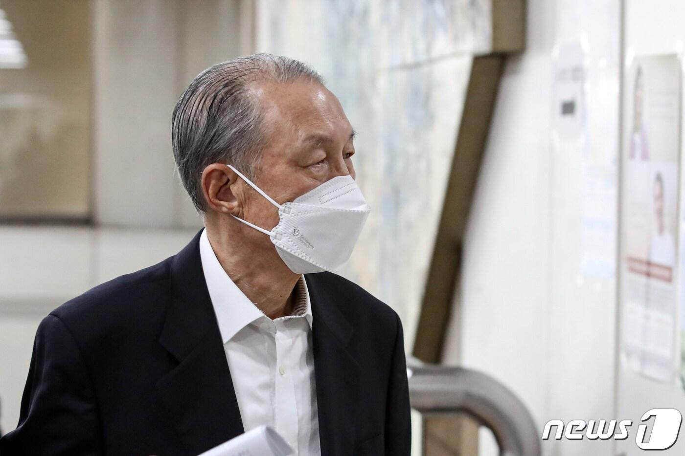 본문 이미지 - 김기춘 전 청와대 비서실장  ⓒ News1 이승배 기자