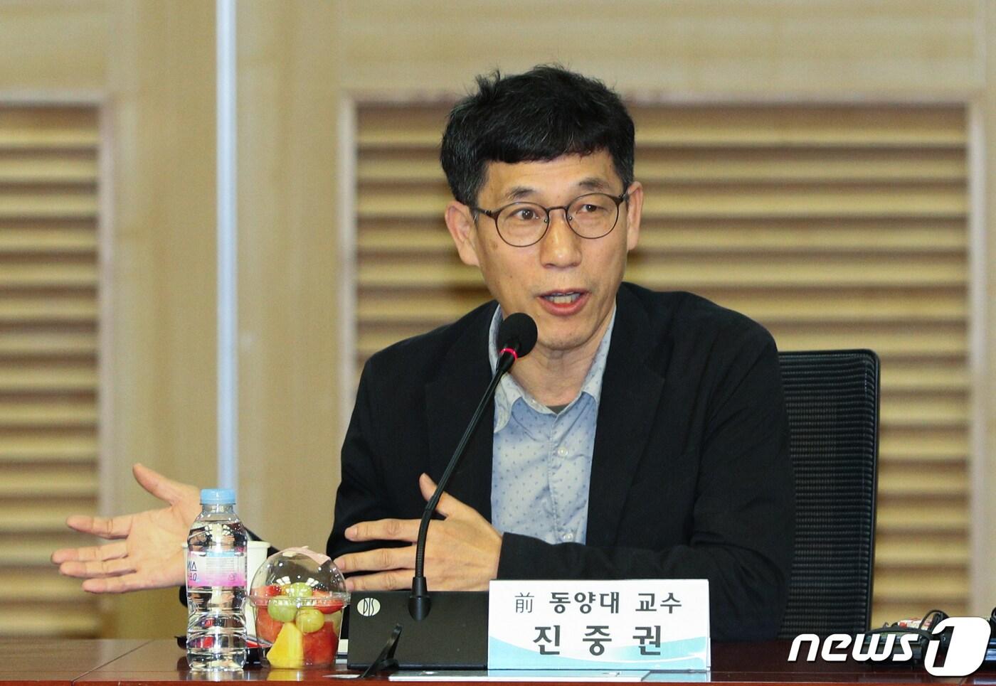 진중권 전 동양대 교수가 2020.5.15/뉴스1 ⓒ News1 성동훈 기자