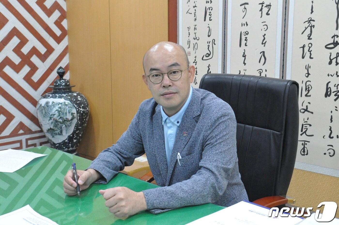 김경호 대한한의사협회 부회장은 17일 <뉴스1>과 인터뷰에서 '반값 한약(첩약)' 시범사업을 통해 한의원 문턱을 낮추겠다고 밝혔다.ⓒ 뉴스1