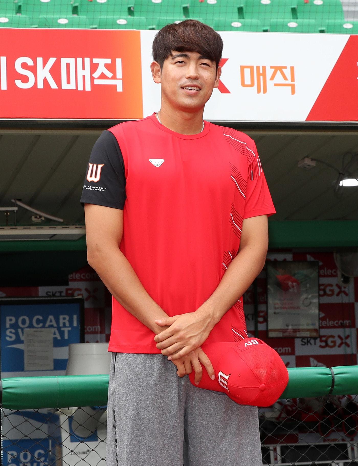 본문 이미지 - SK 와이번스 유니폼을 입게 된 이태양. (SK 와이번스 제공) ⓒ 뉴스1