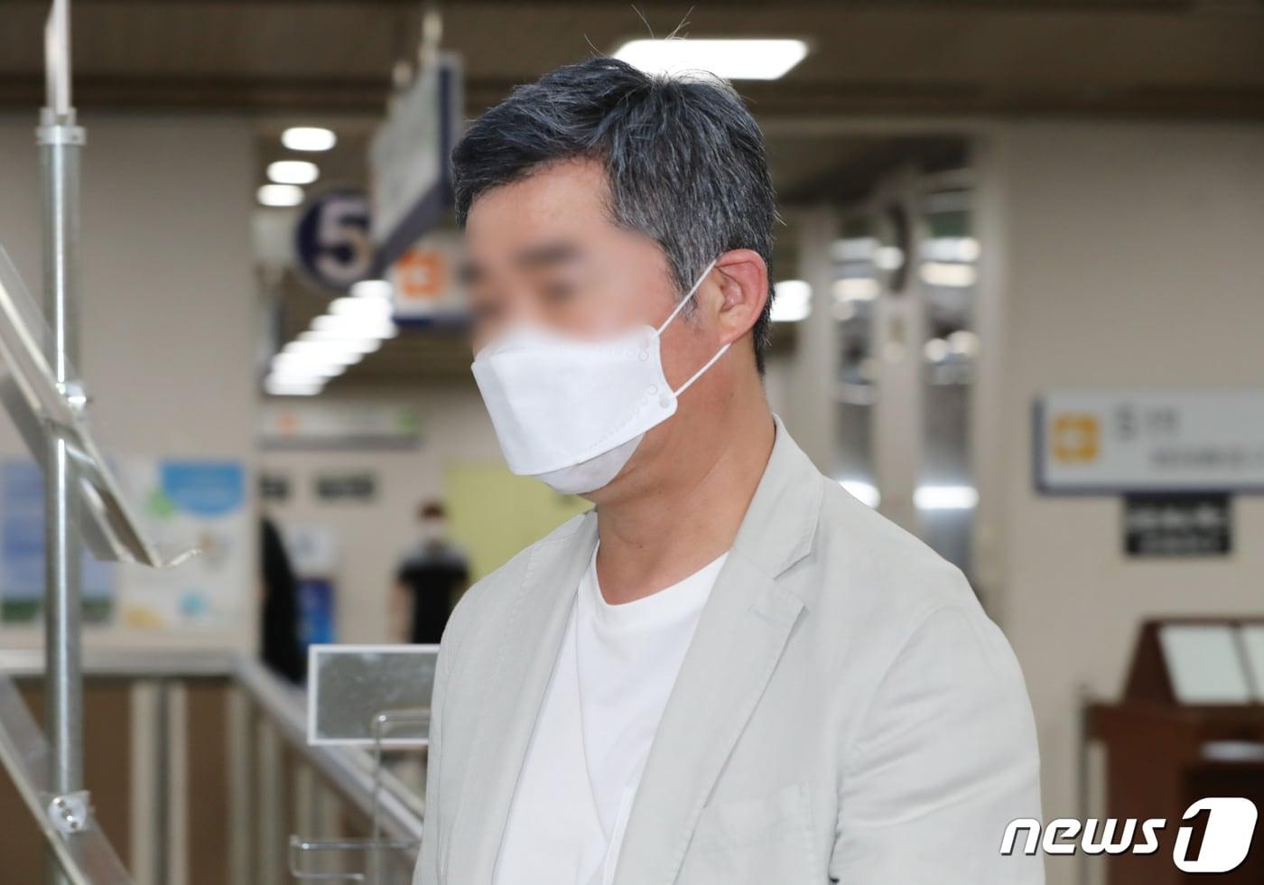 사학법인 웅동학원 관련 허위 소송과 채용 비리 등의 혐의를 받고 있는 조국 전 법무부장관 동생 조모씨/뉴스1 ⓒ News1 허경 기자