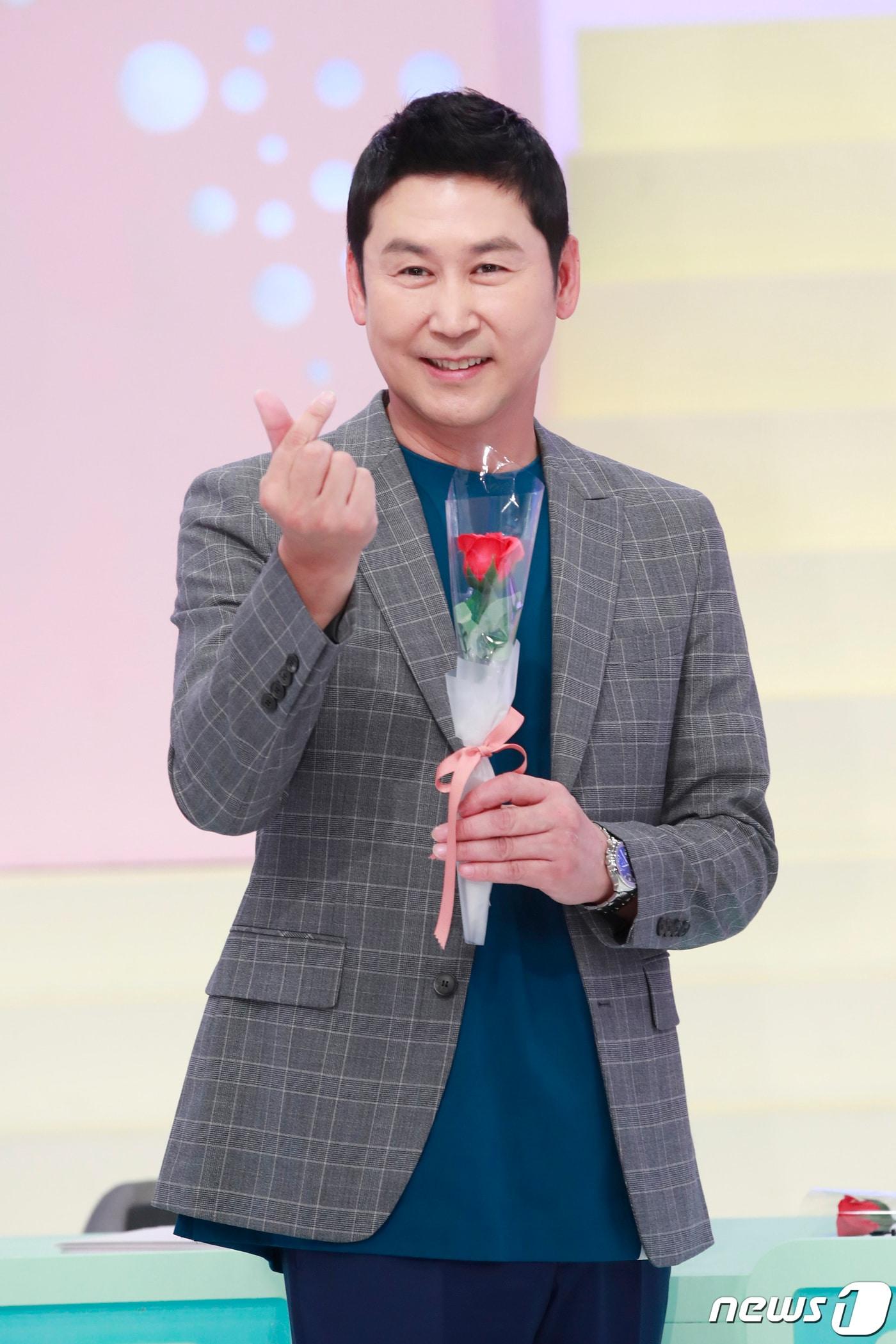 본문 이미지 - 방송인 신동엽 ⓒ News1