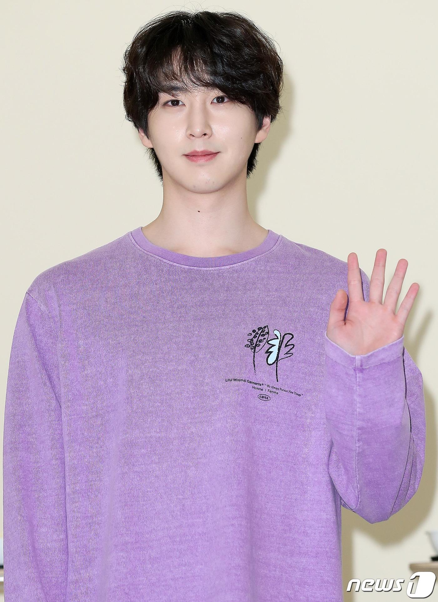 본문 이미지 - 보이그룹 펜타곤 신원ⓒ News1 김진환 기자