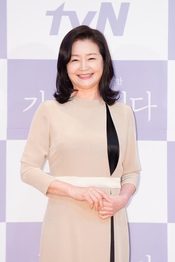 본문 이미지 - 배우 원미경/ 사진제공=tvN '아는 건 별로 없지만 가족입니다' ⓒ 뉴스1