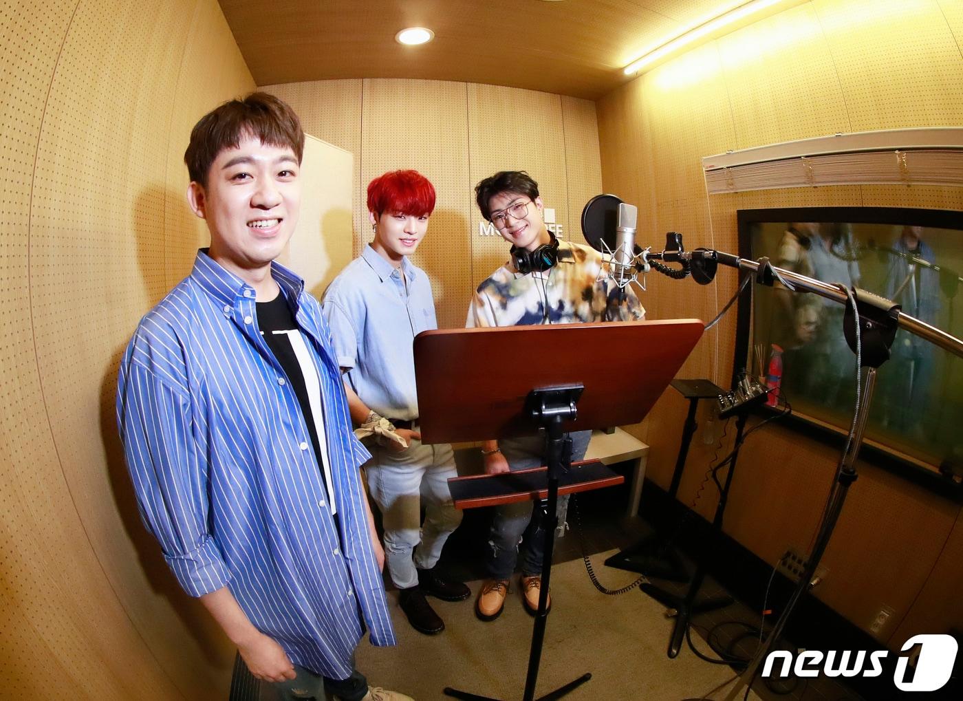 본문 이미지 - 황현 프로듀서(왼쪽부터), 온앤오프 효진, 와이엇 ⓒ News1 권현진 기자